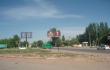 Dalal Abado apylinkse esaniame Abdraimovo kaime tuoj usiiminsiu autostopu (Skamba grsmingai)