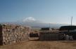 Ararato kalnas ir kurdų gyvenvietė