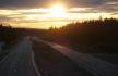 Šiaurės Švedijos kelias vidurnakčio saulės fone - II