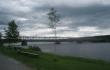 Rovaniemyje šalia upės kyla vėjas