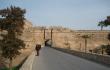 Prie Famagustos miesto vartų, prieš užimant miestą