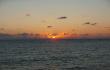 Saulė tuoj bus už debesų ir už horizonto (Paskutinis vakaras Kipre, Paphos)
