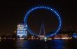 Mėlyna Londono akis naktį