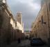 Sako, kad Via Dolorosa - tai Jeruzals gatv, kuria Jzus Kr. jo savo keli link nukryiavimo vietos. Nelengva turbt buvo, gatv siaura
