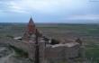 Khor Virap vienuolynas su Armėnijos/Turkijos siena fone