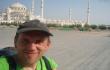 Ne Alacho fanas šalia Fudžeiros mečetės Jungtiniuose Arabų Emyratuose