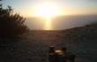Saulė leidžiasi virš Frykio [Malta taip pat. Vieno pasivaikščiojimo istorija, 2018]