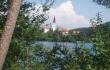 Bledo ežeras iš pietinės pusės [Šiandien prieš dvidešimt metų. Po kuprine, 2019]