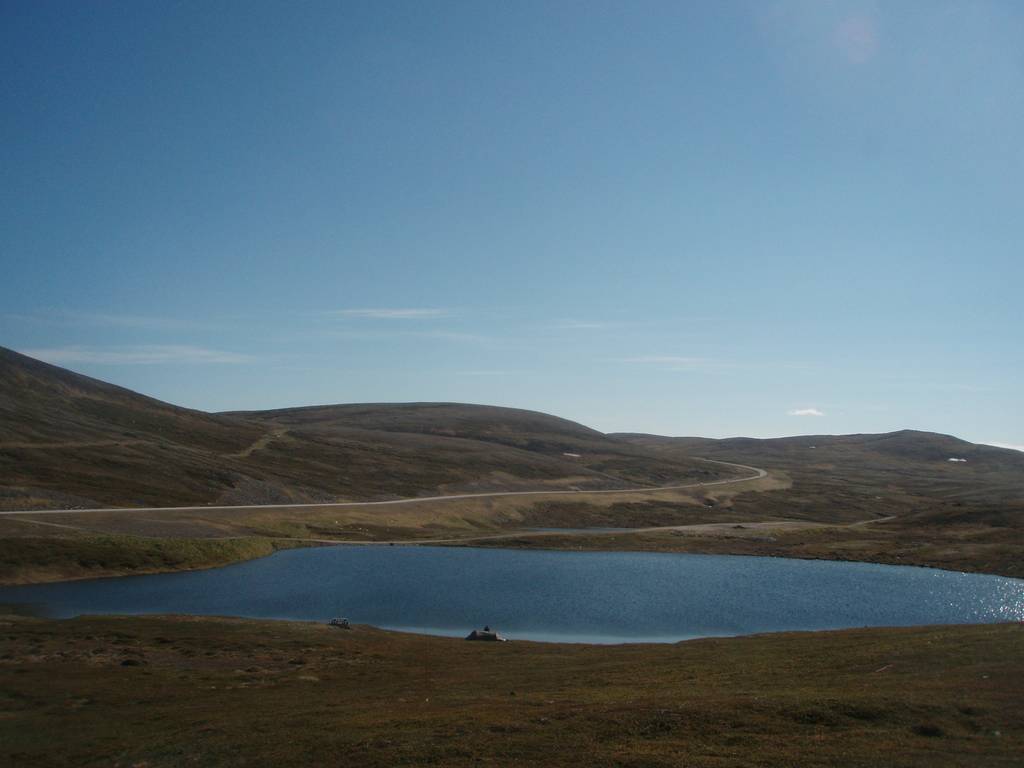 Keliu i Nordkapo, suvaikiojom tuda - siuda