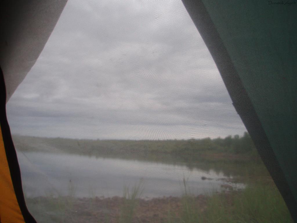 �alio namuko-palapin�s �aliuz�s nuo uod�. Vakaras Ivalo, laikas 22:55 val.
