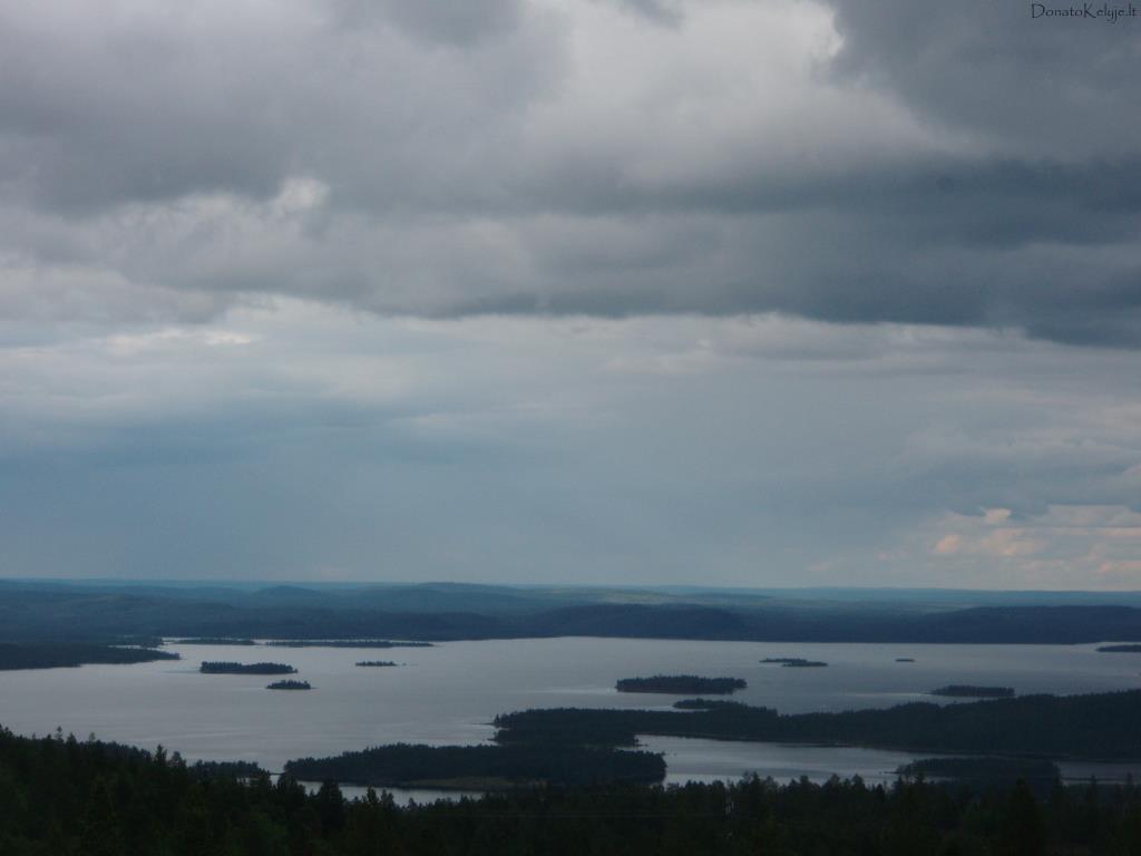 Suomijos �iaur�je telk�o did�iulis e�eras. Tai Inaris