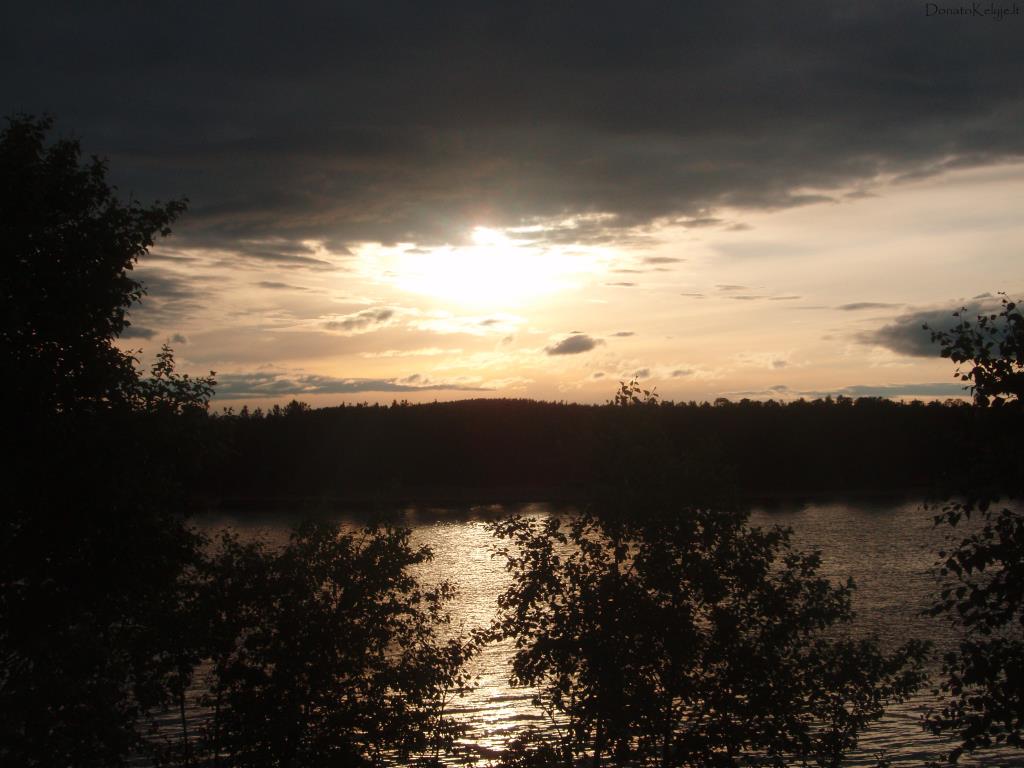 22:32 val. vir� Inario e�ero Suomijos �iaur�je